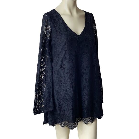 Lovers + Friends Dresses & Skirts - Lovers + Friends Women's Lace Bell Sleeve Shift Tunic Mini Dress Black Large
